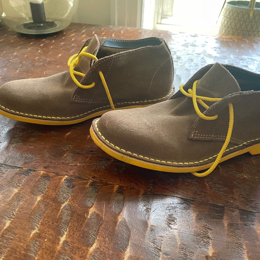 Pair of veldskoen shoes, size 8